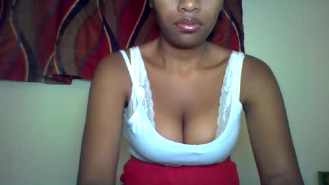 karoliee online show from June 3, 2026, 10:18 am