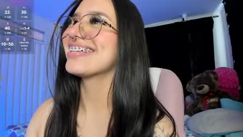 karolina_evans online show from June 20, 2026, 2:20 pm