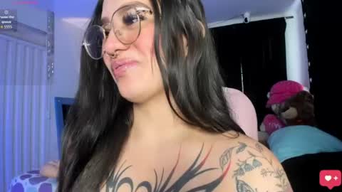 karolina_evans online show from July 30, 2026, 2:05 pm