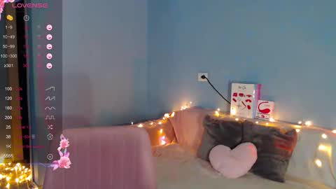 Kira online show from March 10, 2026, 2:16 am