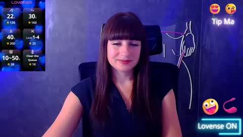 Snapshot of karolina_mia chatting on September 18, 2025, 5:53 am Caroline online show from September 18, 2025, 5:53 am