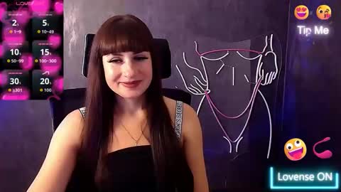 Snapshot of karolina_mia chatting on October 3, 2025, 7:27 am Caroline online show from October 3, 2025, 7:27 am