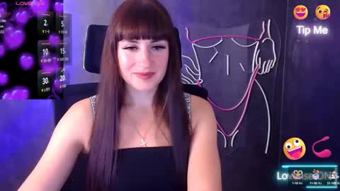 Snapshot of karolina_mia chatting on October 8, 2025, 12:25 pm Caroline online show from October 8, 2025, 12:25 pm