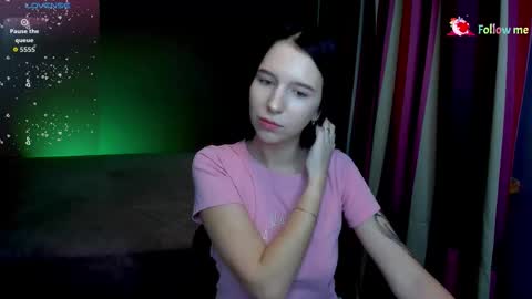 Karolina online show from December 1, 2025, 6:51 am