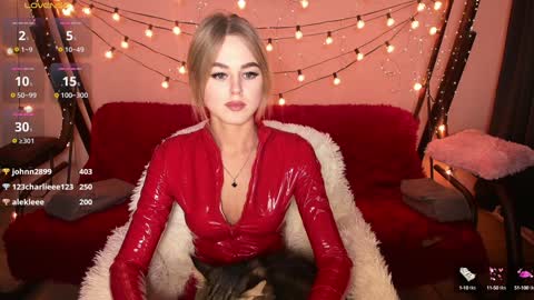 KarolinaHayes online show from January 18, 2025, 1:51 pm