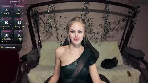 KarolinaHayes online show from March 5, 2026, 5:53 pm