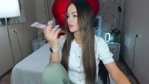 Karolina online show from February 18, 2026, 7:59 am