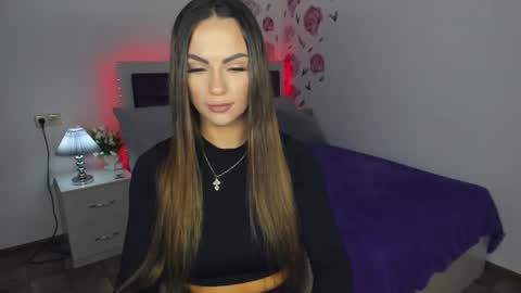 Karolina online show from April 11, 2026, 9:46 am