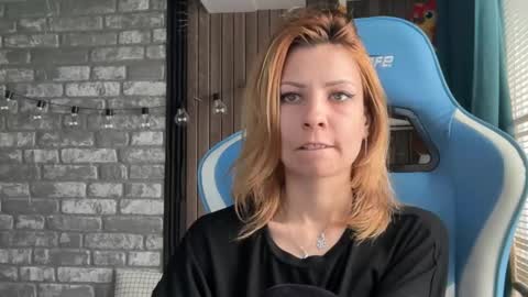 karoline121 online show from February 21, 2026, 6:58 am