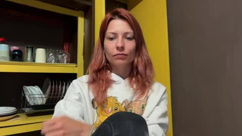 Snapshot of karoline121 chatting on June 4, 2026, 6:14 pm karoline121 online show from June 4, 2026, 6:14 pm