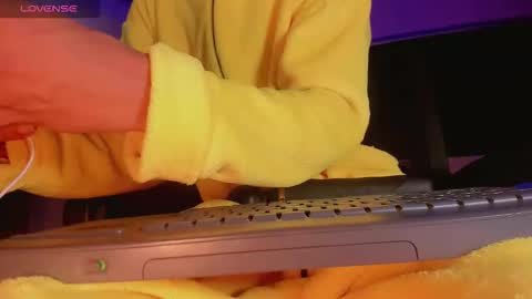 karol online show from September 22, 2025, 11:23 am