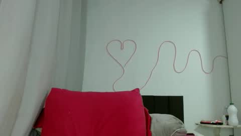 Tamires e Maicon online show from October 15, 2025, 8:31 pm