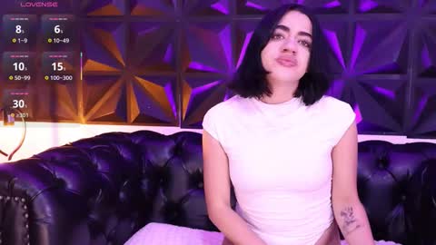 Snapshot of kassianoir_ chatting on November 5, 2025, 12:05 pm Kasi online show from November 5, 2025, 12:05 pm