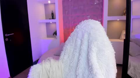 kat_blake online show from December 5, 2025, 9:00 pm