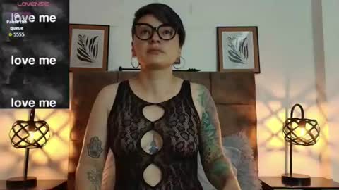 Snapshot of kat_paradisse chatting on June 20, 2026, 12:30 pm kat paradisse online show from June 20, 2026, 12:30 pm