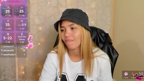 Snapshot of kata22sofia chatting on December 1, 2025, 3:06 pm kata22sofia online show from December 1, 2025, 3:06 pm