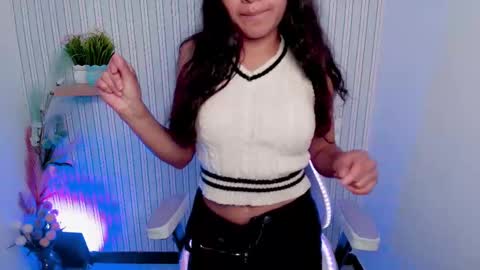 kataleya online show from September 25, 2025, 8:12 pm