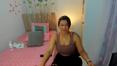 kataleyarios01 online show from January 22, 2025, 2:26 am