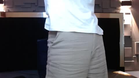 Katalina online show from October 6, 2025, 4:26 pm