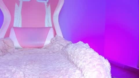 katalinaferreirax online show from March 30, 2026, 11:50 pm