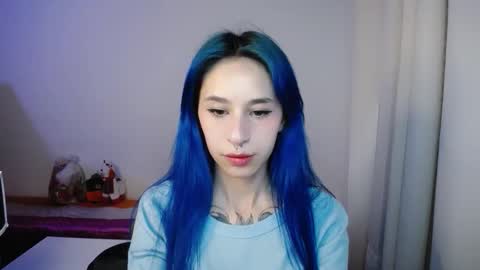 Maca online show from November 28, 2025, 9:50 pm