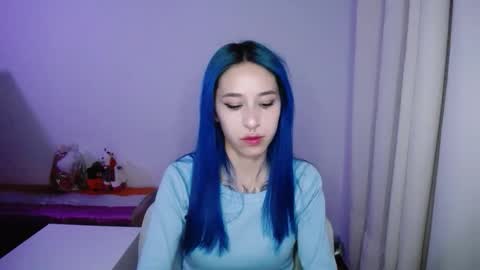 Maca online show from December 1, 2025, 11:10 pm