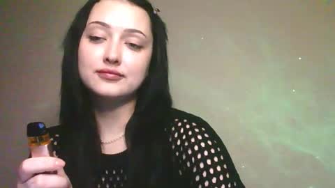Katarina Fox online show from March 25, 2026, 2:56 pm