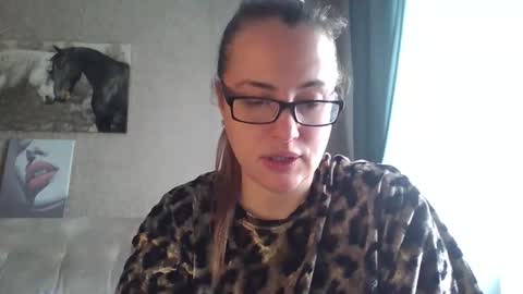 Snapshot of katarios_x chatting on November 4, 2025, 8:02 am katarios online show from November 4, 2025, 8:02 am