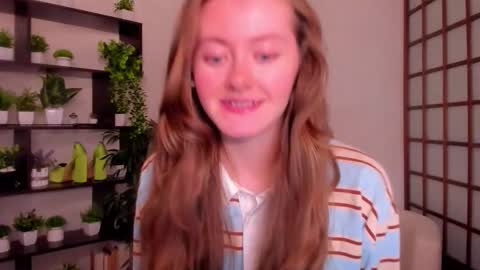 Snapshot of kate_cuddle chatting on September 18, 2025, 2:13 am Kate online show from September 18, 2025, 2:13 am