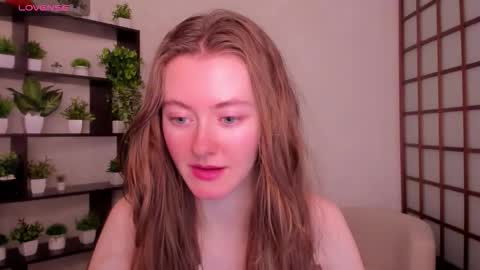 Snapshot of kate_cuddle chatting on October 23, 2025, 2:44 am Kate online show from October 23, 2025, 2:44 am