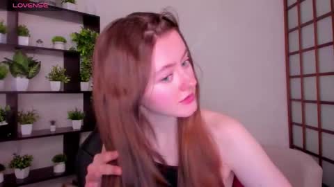 Snapshot of kate_cuddle chatting on November 20, 2025, 2:34 am Kate online show from November 20, 2025, 2:34 am