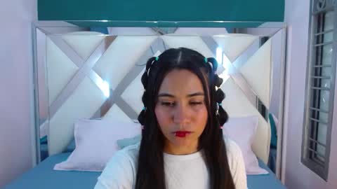 Snapshot of kate_hewson chatting on February 25, 2026, 12:37 pm KATE online show from February 25, 2026, 12:37 pm