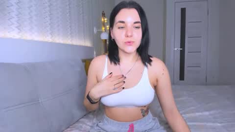 Snapshot of kate_ree_ chatting on January 30, 2025, 4:45 pm KATE online show from January 30, 2025, 4:45 pm