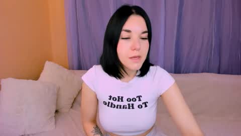 KATE online show from April 8, 2026, 6:46 am