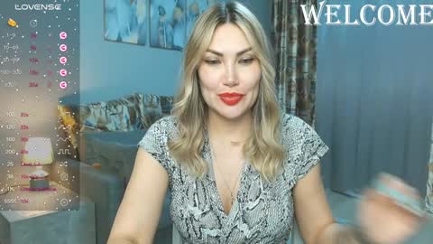 Therapist online show from December 1, 2024, 6:30 pm