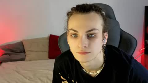 Snapshot of kate_sparkl chatting on June 19, 2026, 7:17 pm kate_sparkl online show from June 19, 2026, 7:17 pm