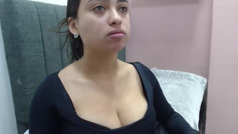 Snapshot of kate_stam chatting on September 26, 2025, 1:37 pm Kari online show from September 26, 2025, 1:37 pm