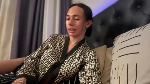 Snapshot of katemolino chatting on December 9, 2024, 10:52 pm katetelmo - Insta online show from December 9, 2024, 10:52 pm