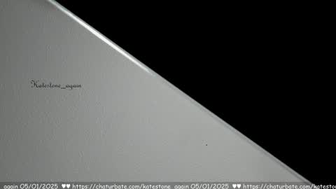 Snapshot of katestone_again chatting on January 5, 2025, 2:52 pm love meeee online show from January 5, 2025, 2:52 pm