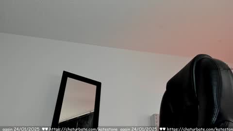 Snapshot of katestone_again chatting on January 24, 2025, 6:14 pm love meeee online show from January 24, 2025, 6:14 pm