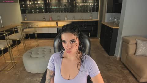 Snapshot of katesunder chatting on January 29, 2025, 11:20 am K A T E online show from January 29, 2025, 11:20 am