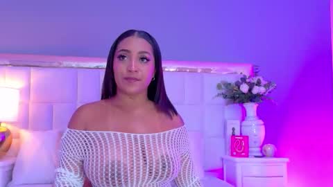 Kate Venegas online show from November 9, 2025, 8:07 pm