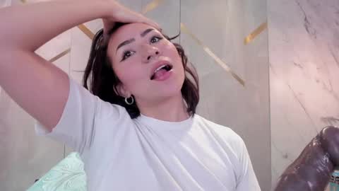 Snapshot of kath_valentine chatting on December 5, 2024, 6:54 am valentine online show from December 5, 2024, 6:54 am