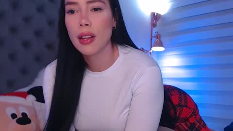 Snapshot of kathalove_1 chatting on December 9, 2024, 5:40 am Klove online show from December 9, 2024, 5:40 am