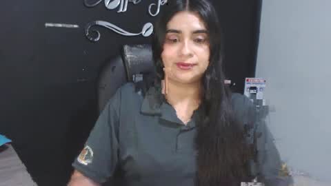 Snapshot of kathe0v chatting on April 4, 2026, 11:35 pm Call me Lau online show from April 4, 2026, 11:35 pm