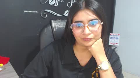 Call me Lau  online show from July 20, 2026, 10:45 pm