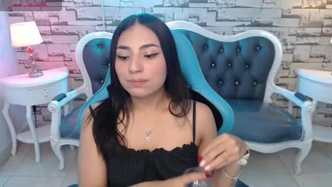 Snapshot of kathe_ryder_v chatting on December 18, 2024, 8:14 pm katherin online show from December 18, 2024, 8:14 pm