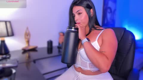 Snapshot of katherin_mons chatting on February 10, 2025, 10:19 pm KATHERIN MONS online show from February 10, 2025, 10:19 pm