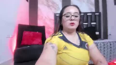 Snapshot of katherina_diaz chatting on June 18, 2026, 1:39 am Katherina online show from June 18, 2026, 1:39 am