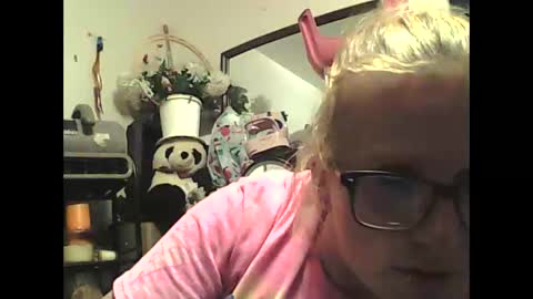 katherinelynn8685 online show from May 24, 2026, 12:59 am